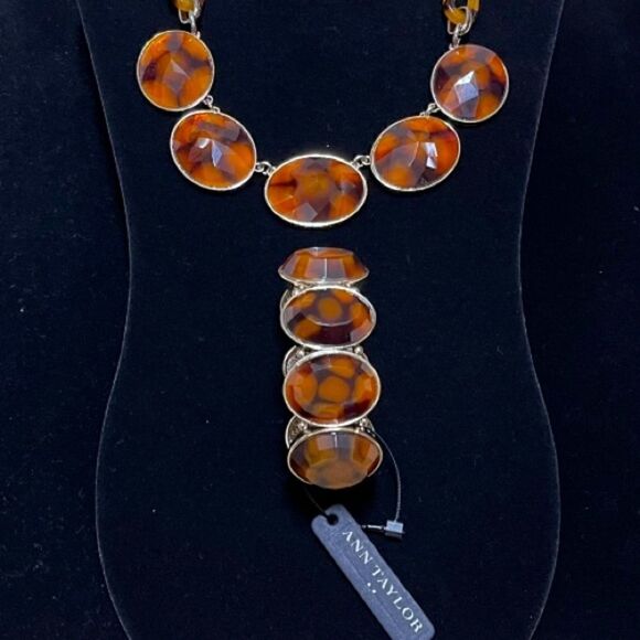 🌟70% OFF🌟NEW🌟Ann Taylor Jemstone Necklace Bracelet Set - Picture 2 of 3